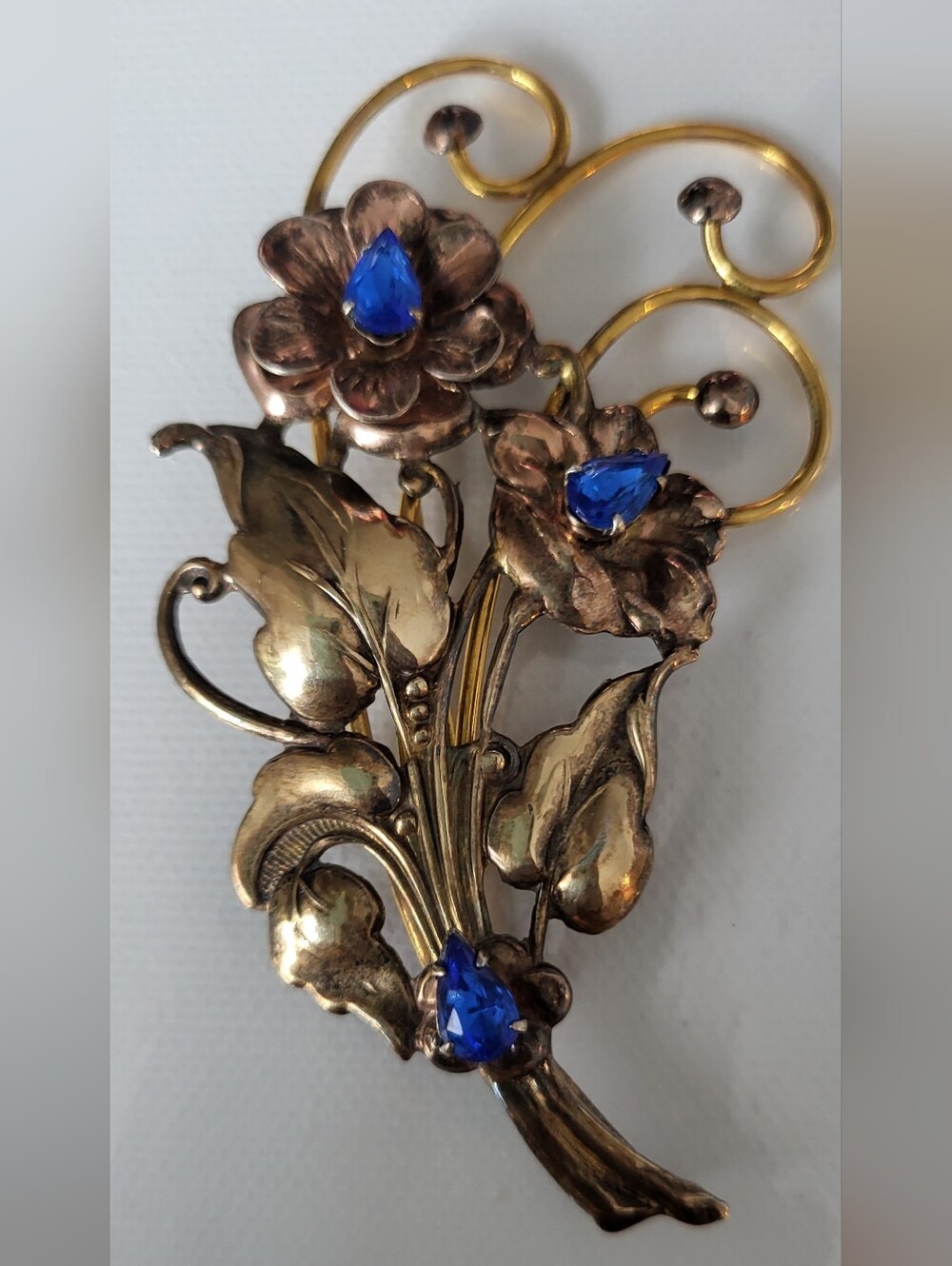 Antique Art Deco 1/20 12k GF Blue Glass Brooch